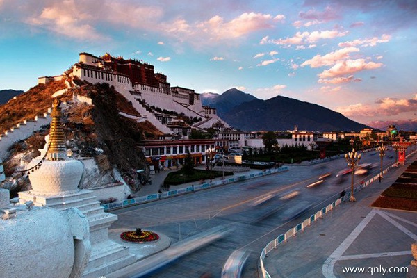 西藏跟团旅游价格