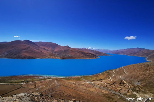 羊湖和纳木错哪个更值得去