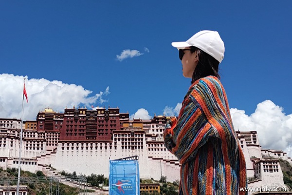 飞机去西藏旅游路线攻略