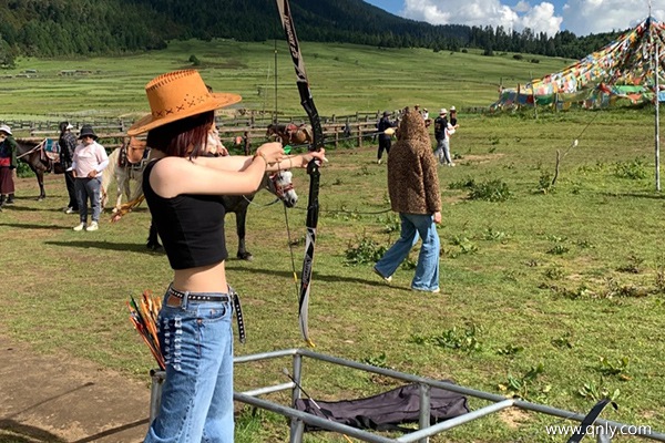 去拉萨需要多少钱两个人？